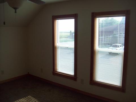 205 N Main St, Walnut, IL 61376 photo 11