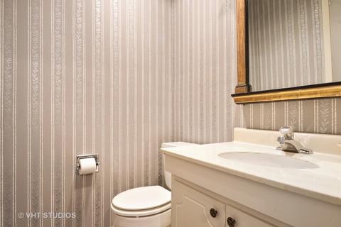 270 Coachmaker Dr, Northbrook, IL 60062 photo 11