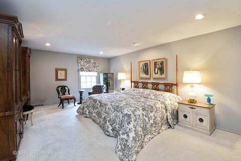 270 Coachmaker Dr, Northbrook, IL 60062 photo 12