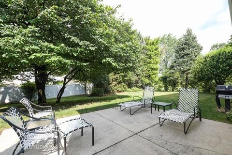 270 Coachmaker Dr, Northbrook, IL 60062 photo 19