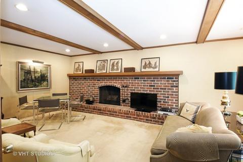 270 Coachmaker Dr, Northbrook, IL 60062 photo 10