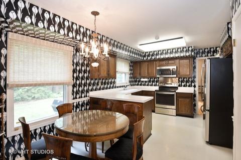 270 Coachmaker Dr, Northbrook, IL 60062 photo 6