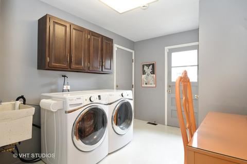 270 Coachmaker Dr, Northbrook, IL 60062 photo 18