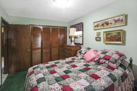 2275 Sunset Dr, Freeport, IL 61032 photo 20