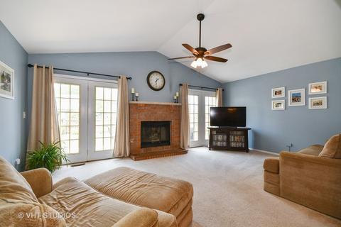 2946 Diane Dr, Aurora, IL 60504 photo 8