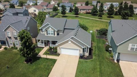 312 Windstone Dr, Tolono, IL 61880 photo 3
