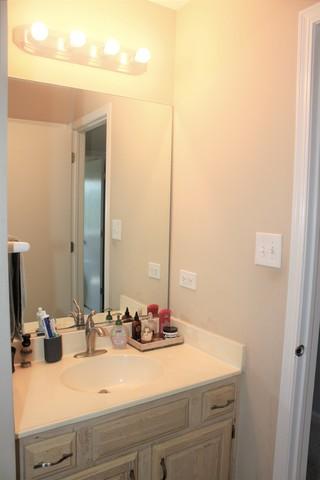 324 N Frontage Rd #2B, Willowbrook, IL 60527 photo 12