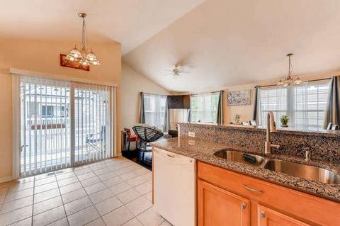 2466 Emily Ln, Elgin, IL 60124 photo 3