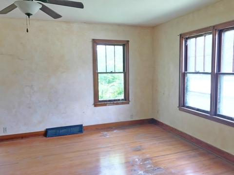 435 E Main St, Wyanet, IL 61379 photo 9