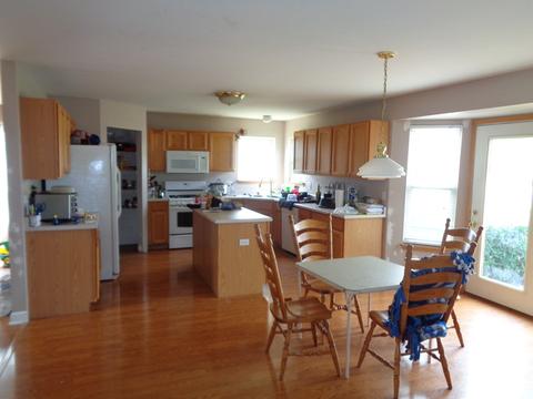 2033 Sumner Ct, Plainfield, IL 60586 photo 3