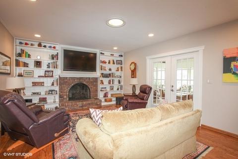 1626 Orth Dr, Wheaton, IL 60189 photo 13