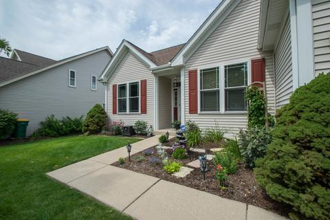 2003 Carrier Cir, Plainfield, IL 60586 photo 3