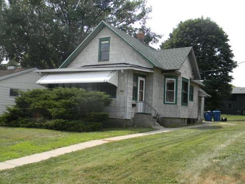 1022 Monks Ave, Peru, IL 61354 photo 1