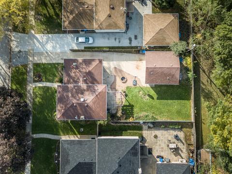 2080 Westview Dr, Des Plaines, IL 60018 photo 27