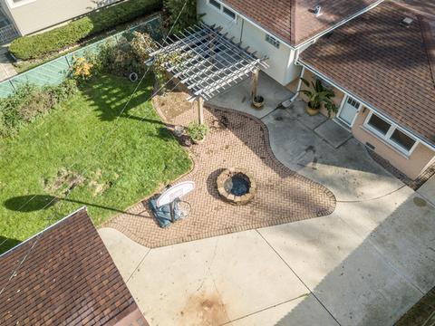 2080 Westview Dr, Des Plaines, IL 60018 photo 24