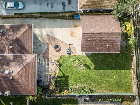 2080 Westview Dr, Des Plaines, IL 60018 photo 26
