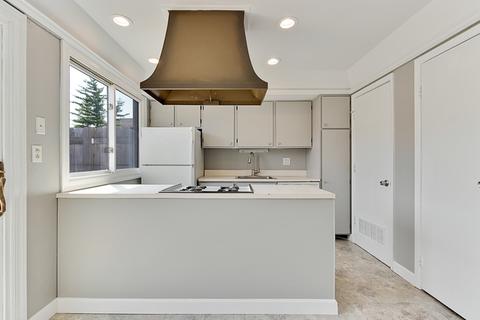 1727 Sessions Walk, Hoffman Estates, IL 60169 photo 7