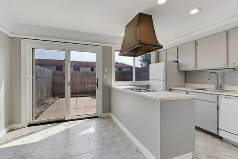 1727 Sessions Walk, Hoffman Estates, IL 60169 photo 8