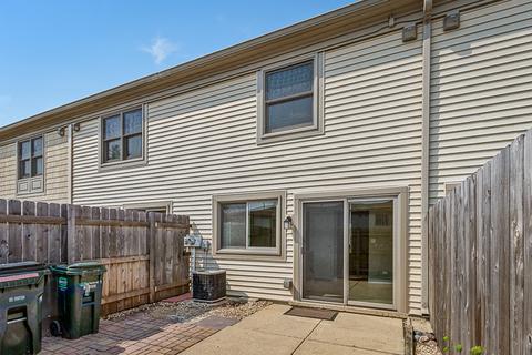 1727 Sessions Walk, Hoffman Estates, IL 60169 photo 16