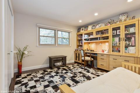1070 Prospect Ln, Des Plaines, IL 60018 photo 7