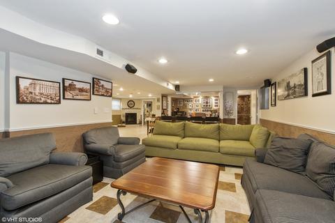 1070 Prospect Ln, Des Plaines, IL 60018 photo 17