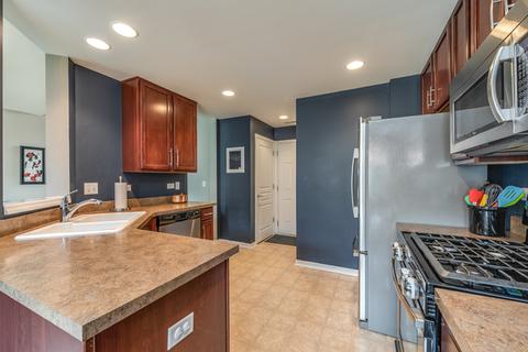 263 Devoe Dr, Oswego, IL 60543 photo 7