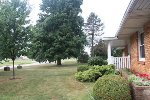 1027 Normal St, Henry, IL 61537 photo 9