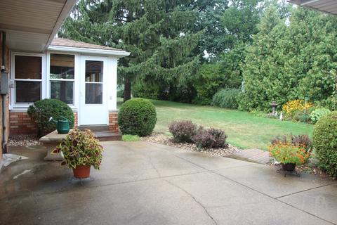 1027 Normal St, Henry, IL 61537 photo 8