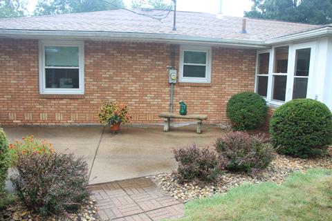 1027 Normal St, Henry, IL 61537 photo 7