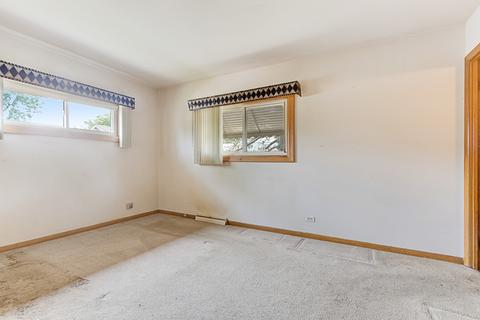 219 W Walnut Ave, Des Plaines, IL 60016 photo 10