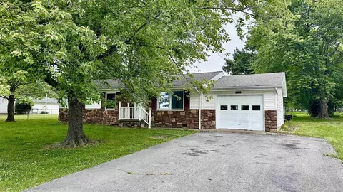 21773 Illinois Ave, Thompsonville, IL 62890