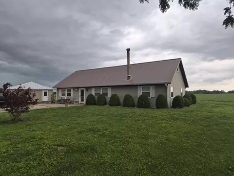 729 N 2650th Ave, Ursa, IL 62376