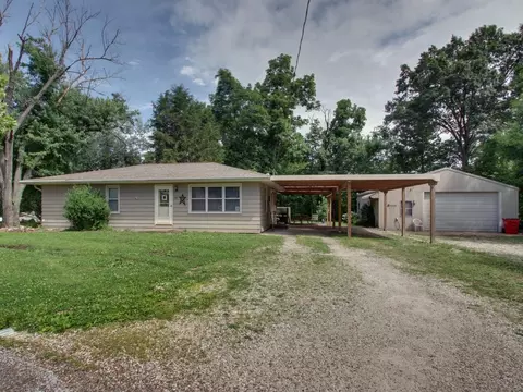 Undisclosed, Quincy, IL 62305