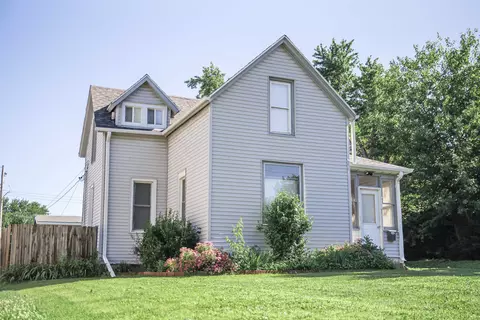 2049 Chestnut St, Quincy, IL 62301