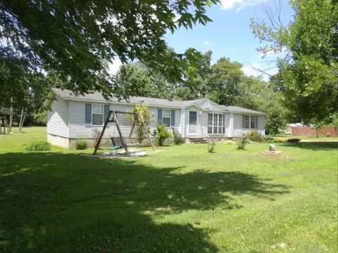 1117 Cannon Ln, Harrisburg, IL 62946