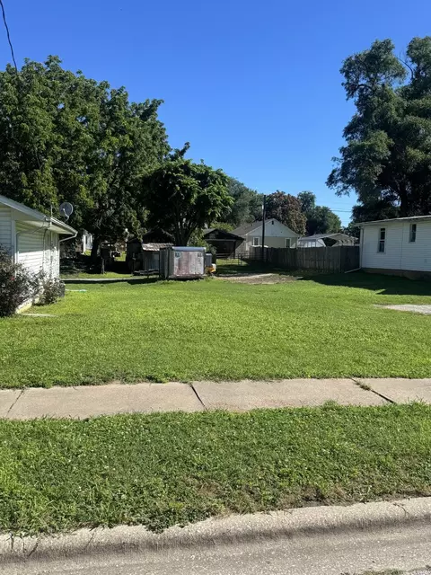 213 Maple St, Quincy, IL 62301