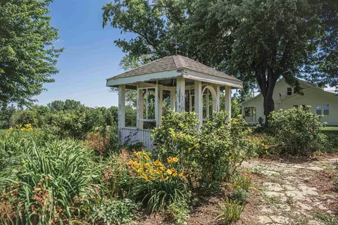 Exterior - 720 N 2400th Ave, Ursa, IL 62376 photo 6 of 7