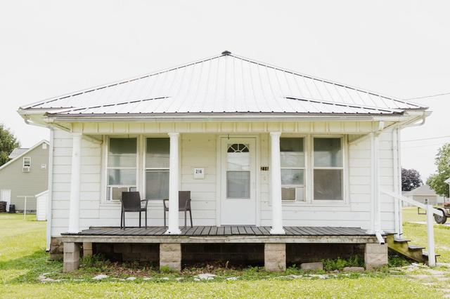 Undisclosed, Mount Sterling, IL 62353