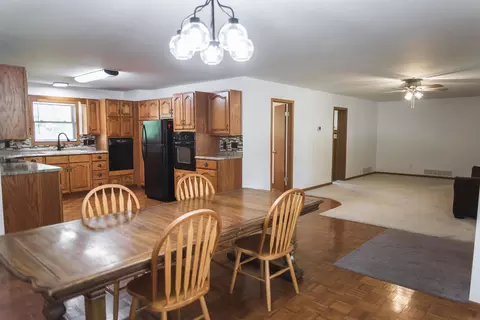 207 Ash St, Ursa, IL 62376 photo 3