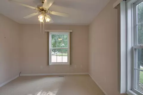 Bedroom - 3930 Pine Tree Rd, Quincy, IL 62301 photo 1 of 6