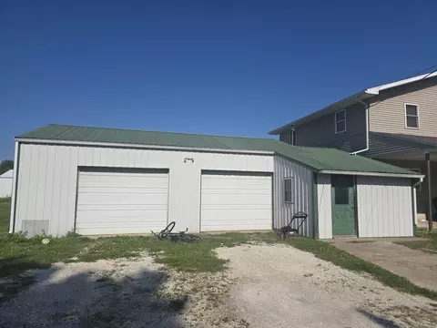 Other - 105 S Cedar St S, Bowen, IL 62316 photo 6 of 10