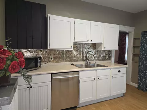 Kitchen - 800 Main St, Carthage, IL 62321 photo 3 of 3