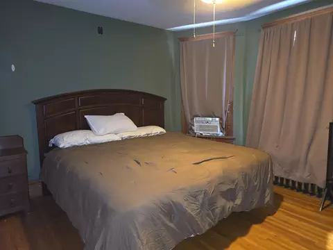 Bedroom - 800 Main St, Carthage, IL 62321 photo 5 of 7
