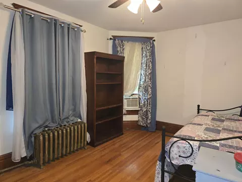 Bedroom - 800 Main St, Carthage, IL 62321 photo 2 of 7
