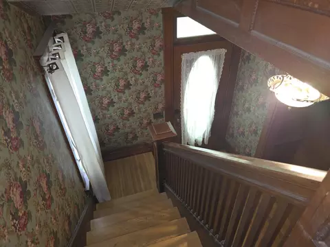 Entry Way - 800 Main St, Carthage, IL 62321 photo 2 of 2