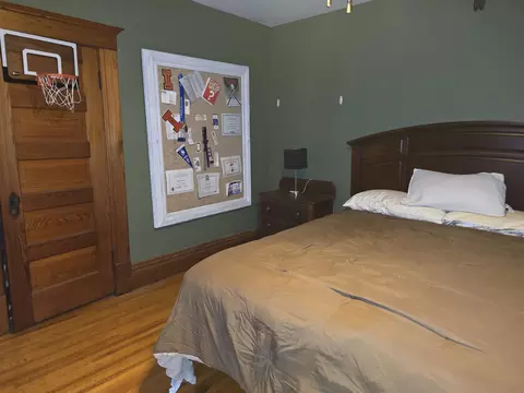 Bedroom - 800 Main St, Carthage, IL 62321 photo 4 of 7