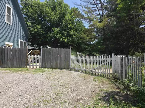 Exterior - 800 Main St, Carthage, IL 62321 photo 6 of 9