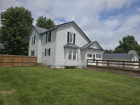 Exterior - 57 W Main St, Carthage, IL 62321 photo 5 of 8