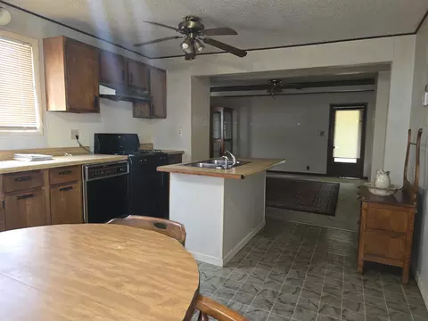 Kitchen - 57 W Main St, Carthage, IL 62321 photo 2 of 4