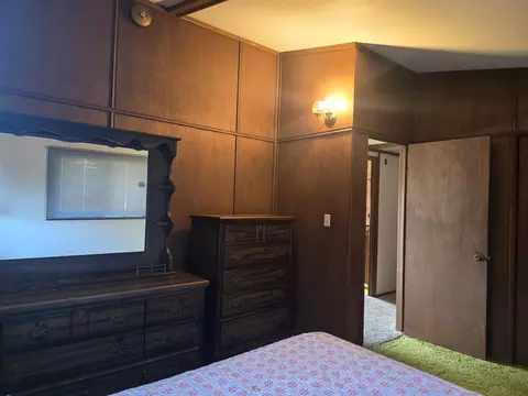 Bedroom - 319 Rogers Rd, Carthage, IL 62321 photo 2 of 5